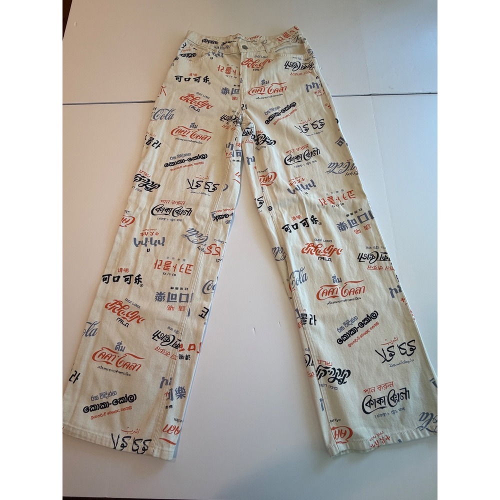 H&M‎ Divided Coca-Cola Multi-Language Logo Print Wide Leg Jeans Cream Womens 4